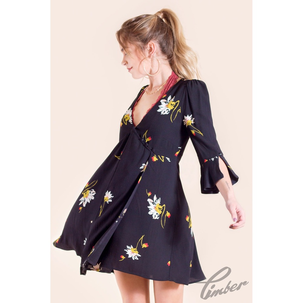 Free People Mini Dress Women Size M Black Daisy‎ Floral Print Bell Sleeve Wrap